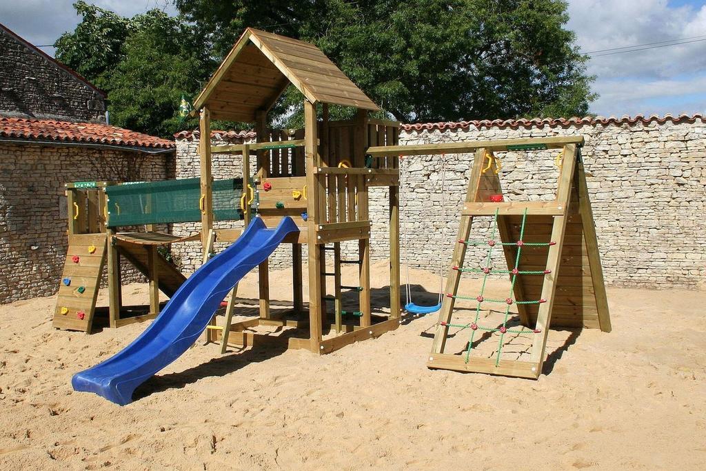 Domaine De Chantageasse 3*