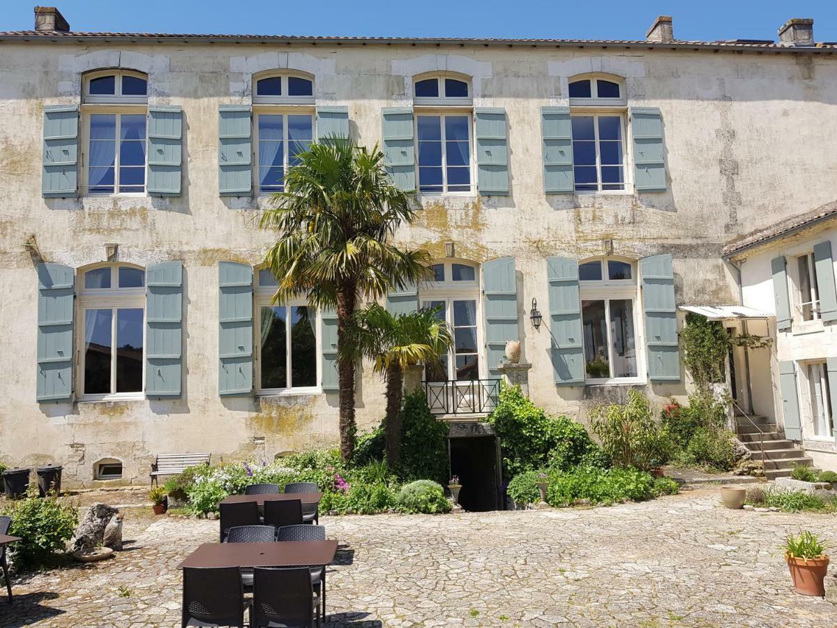 Guest house Domaine De Chantageasse Asnieres-la-Giraud